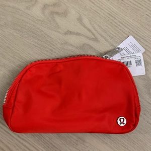 lululemon belt bag NEW